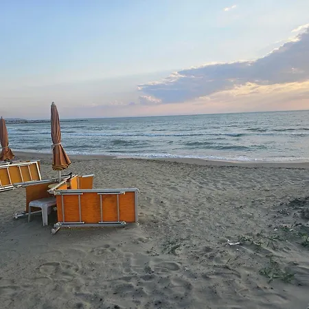 Villa Vacation In A Quiet Near The