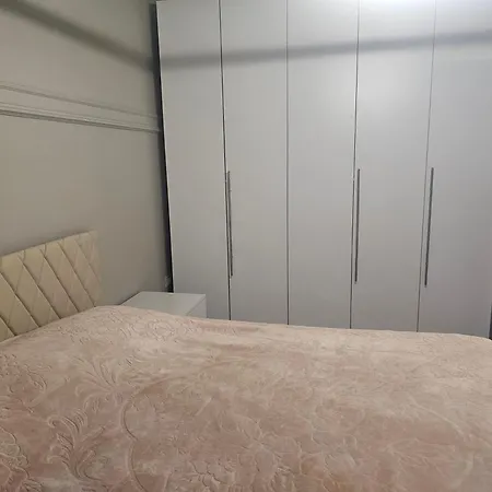 Villa Vacation In A Quiet Near The Golem (Tirana)
