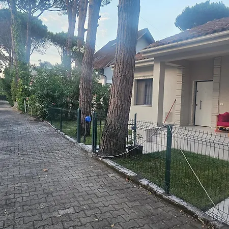 Vacation In A Quiet Near The Villa *